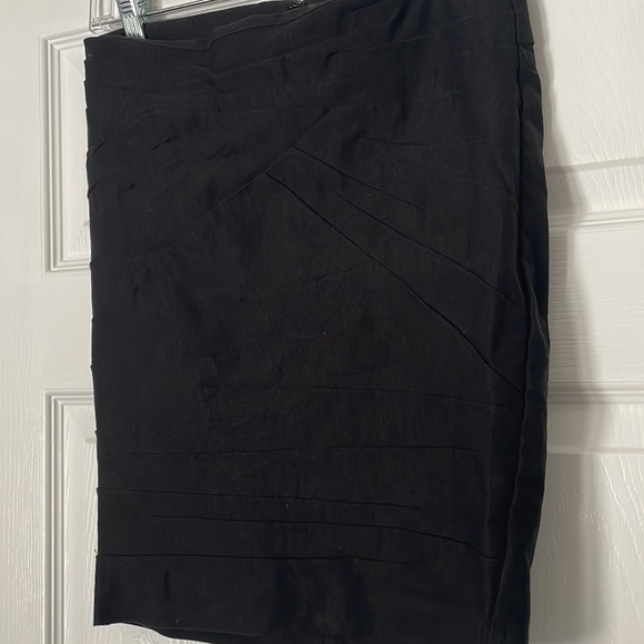 Dynamite Pencil Skirt Size 5 - Picture 2 of 4